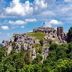 In Den Huettenroder Bergen *