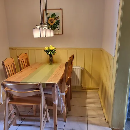 In Den Huettenroder Bergen Апартаменты *