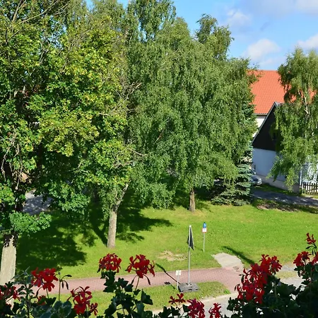 In Den Huettenroder Bergen *