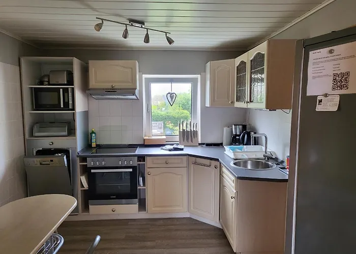 In Den Huettenroder Bergen *